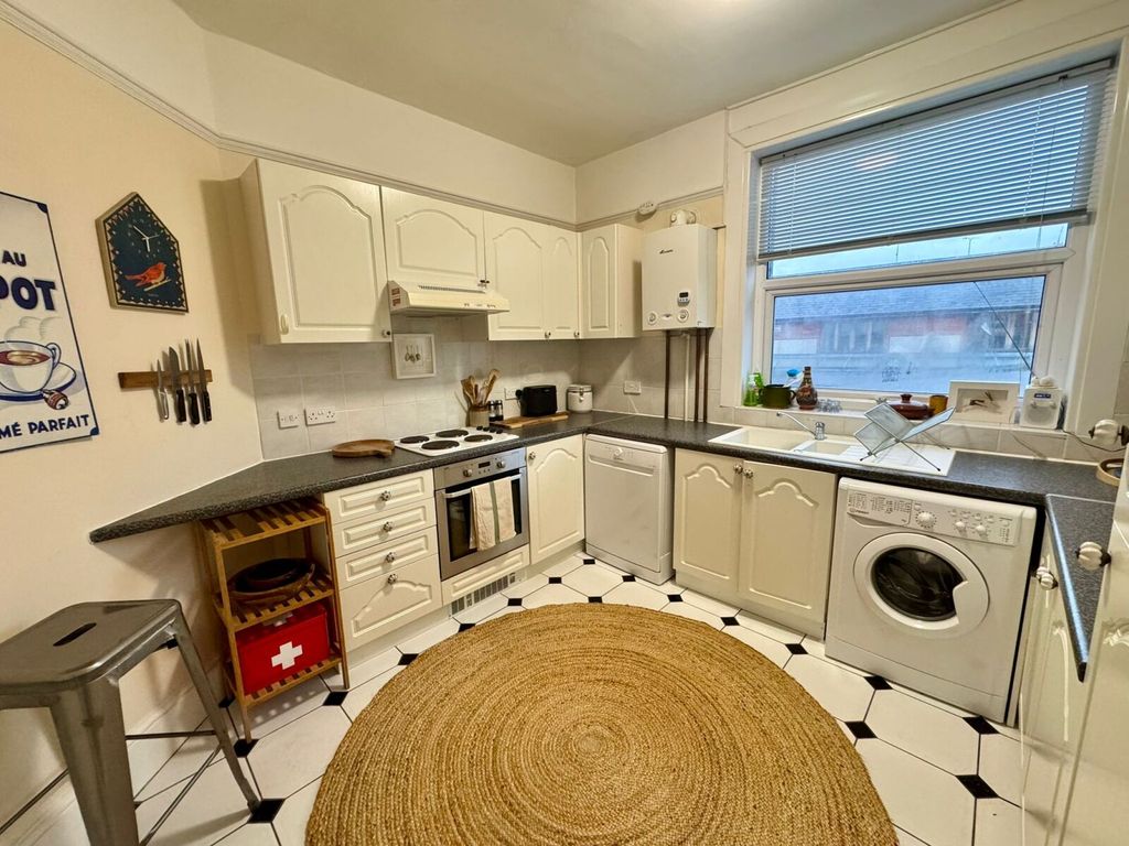 Property photo 3 of 17 Picture No. 18