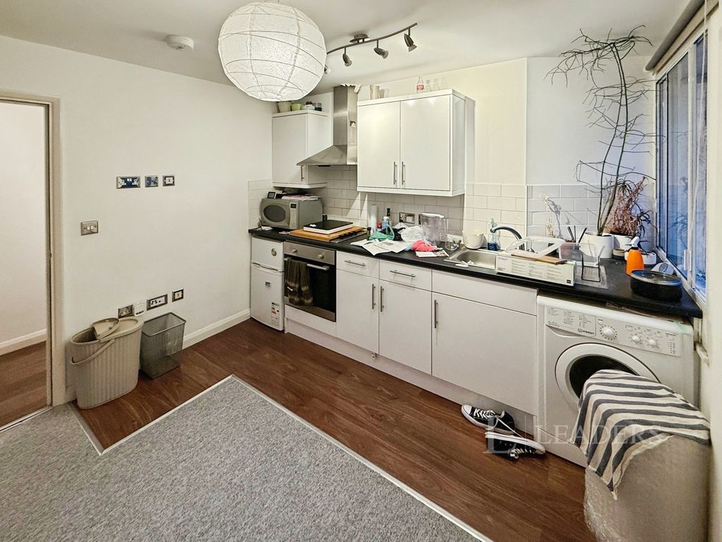 Property photo 2 of 5 Pbox-Img.Jpg
