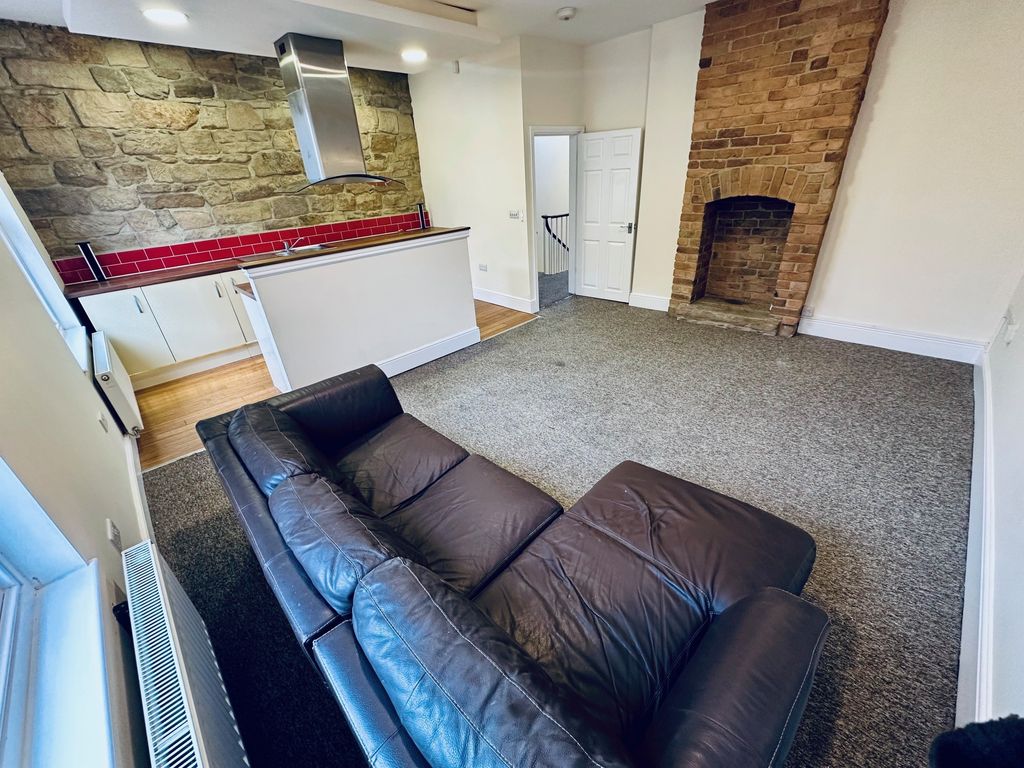 Property photo 2 of 9 Living Room