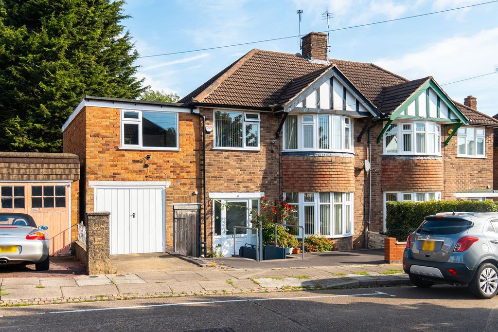 Property photo 1 of 35