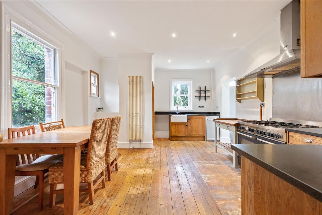 Property photo 3 of 30 31_73492.Jpg