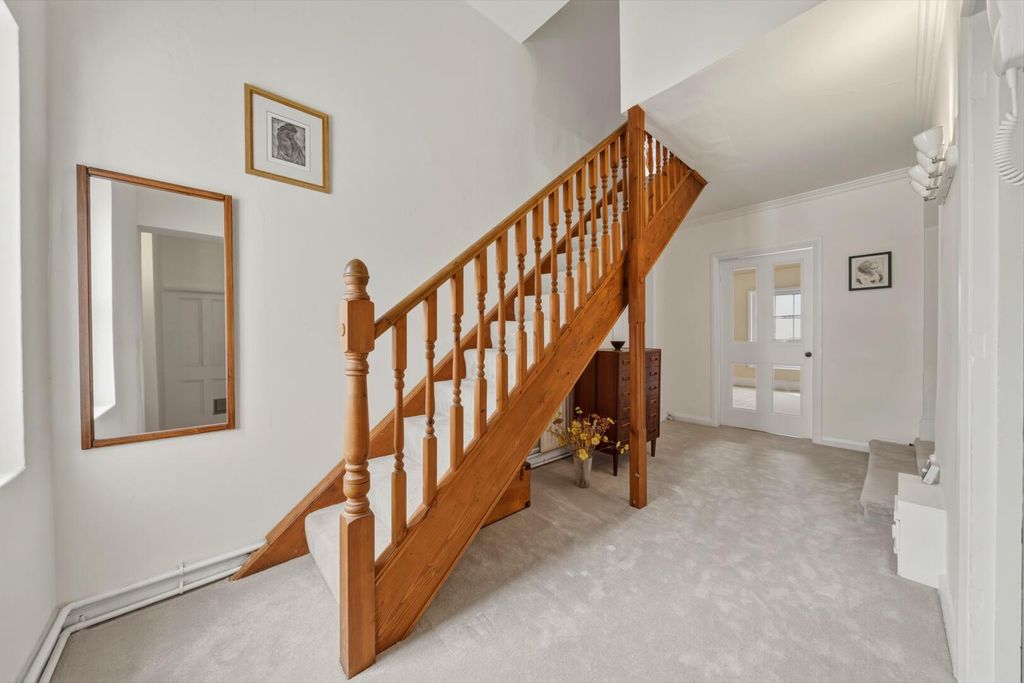 Property photo 2 of 24 Hallway
