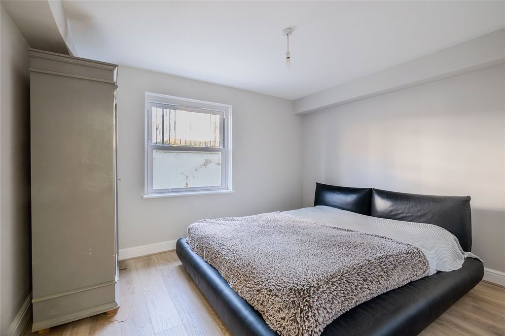 Property photo 3 of 6 Picture No. 03