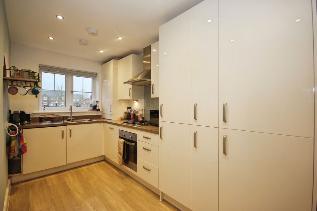 Property photo 2 of 14 Pbox-Img.Jpg