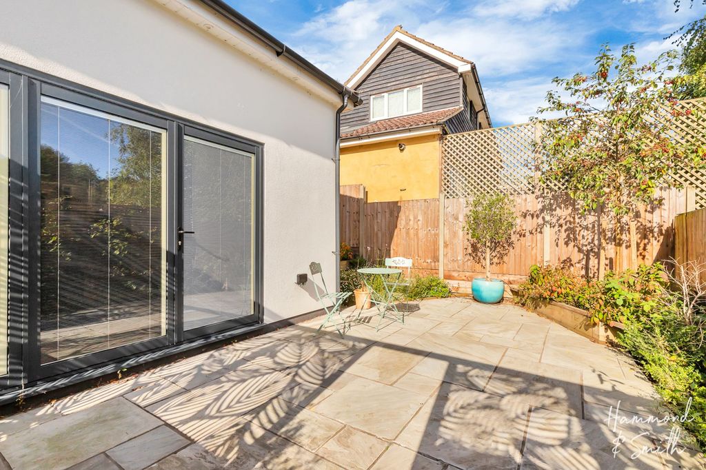 Additional image 28 of 4 bed detached house for saleKendal Avenue, Epping CM16