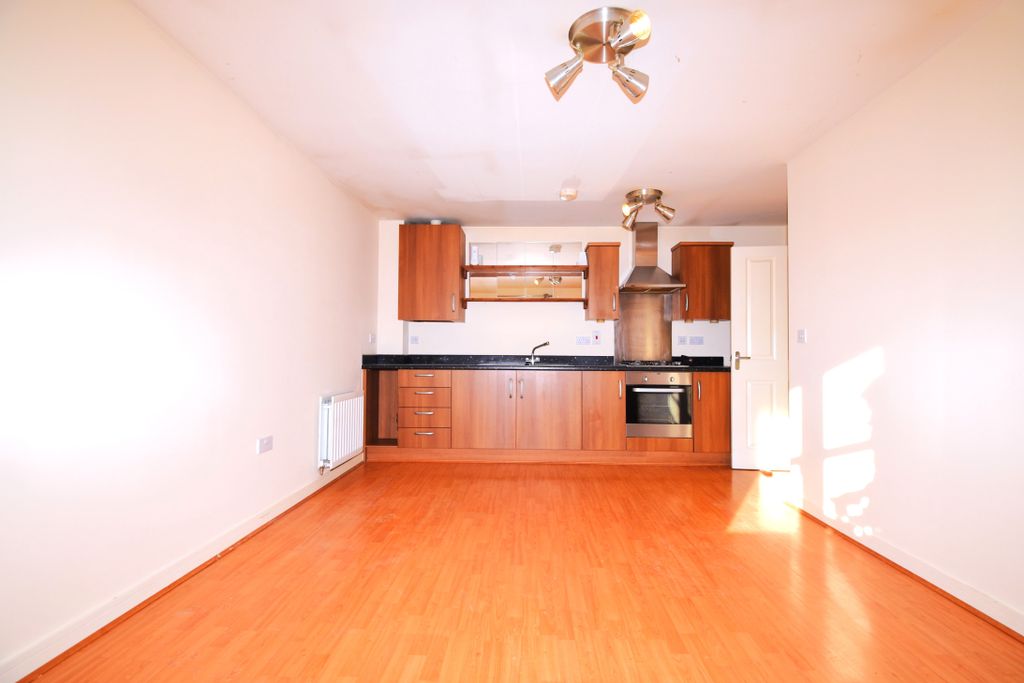 Property photo 2 of 12 Kitchen