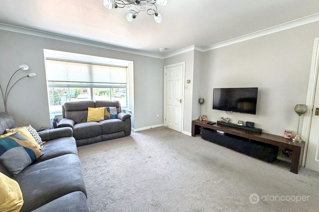 Property photo 2 of 20 5313136