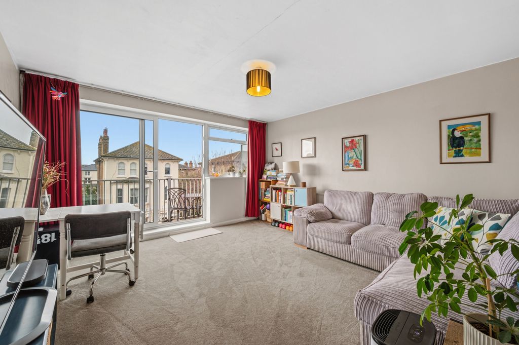 Property photo 1 of 11 Picture No. 07