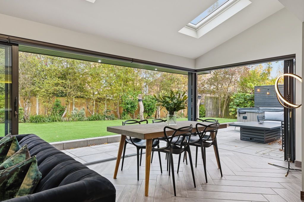 Property photo 2 of 70 P1673376-Min