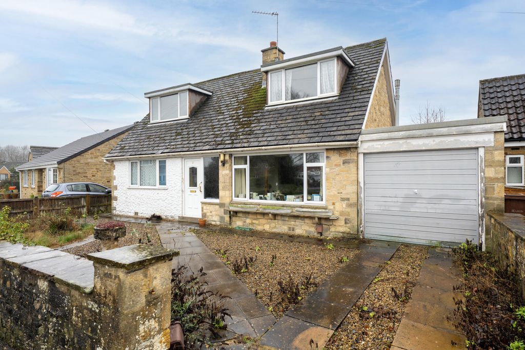 Property photo 1 of 4 Front (Exterior)