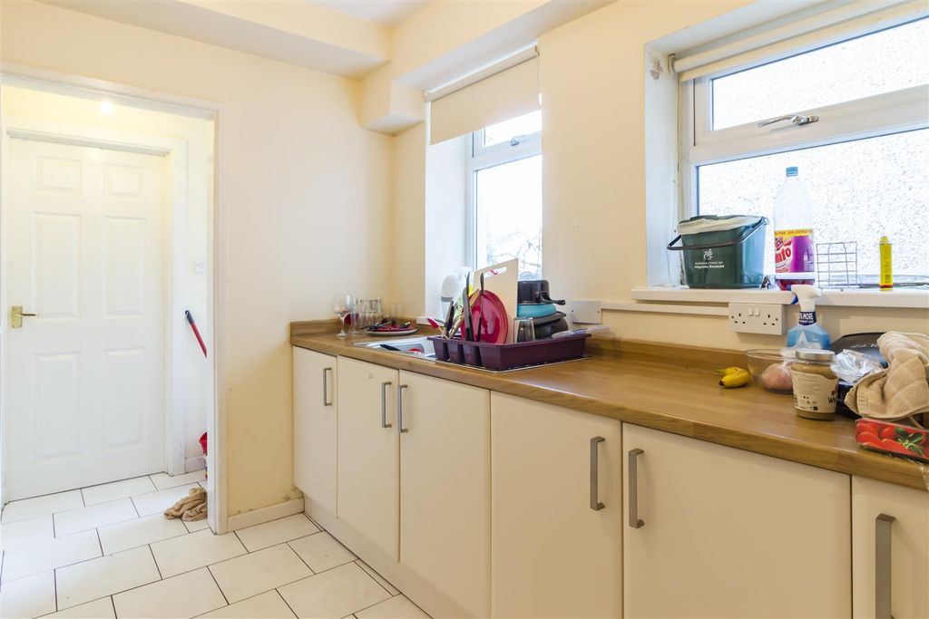 Property photo 2 of 4