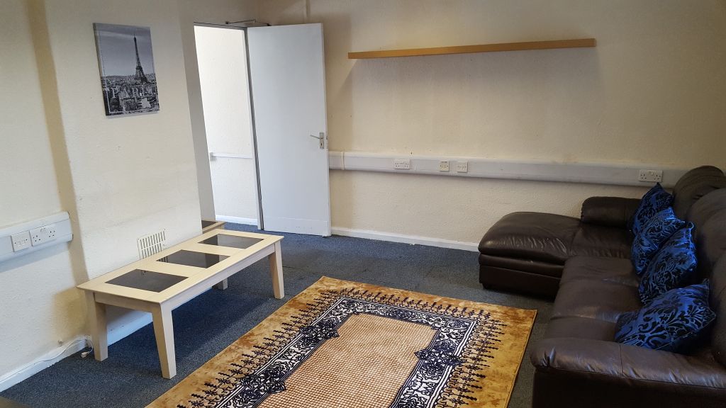 Property photo 2 of 5