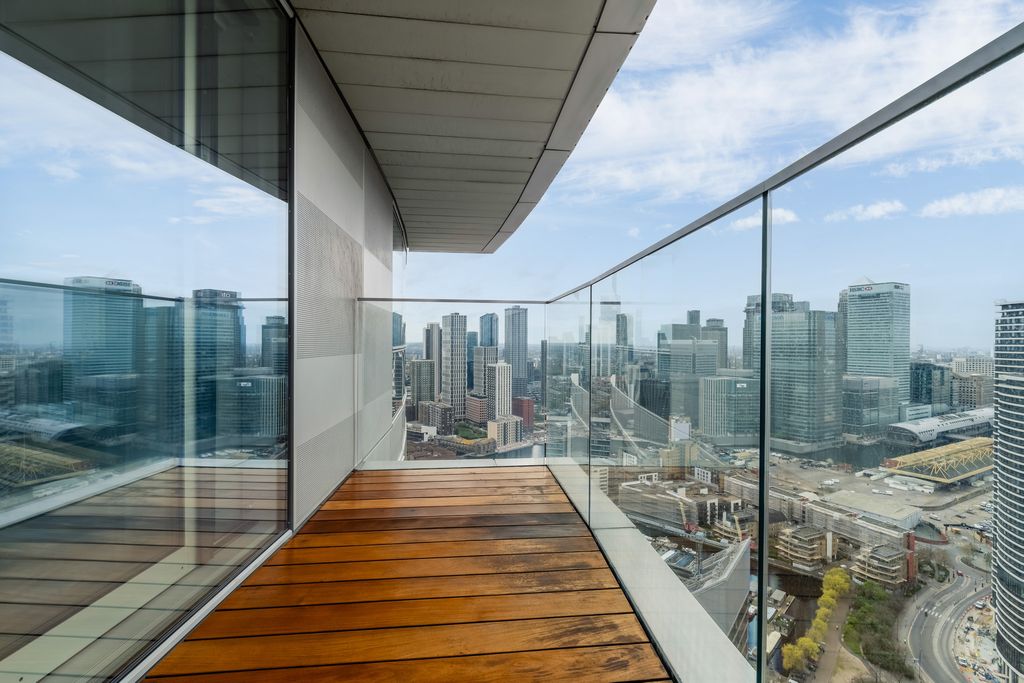 Property photo 3 of 33