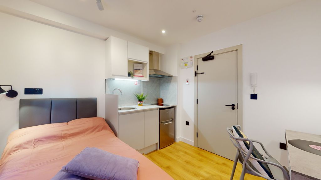 Property photo 2 of 7