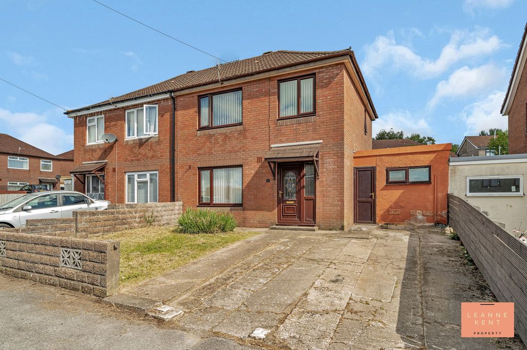 Property photo 1 of 36