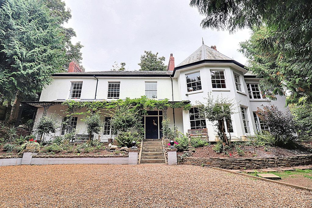 Property photo 1 of 27
