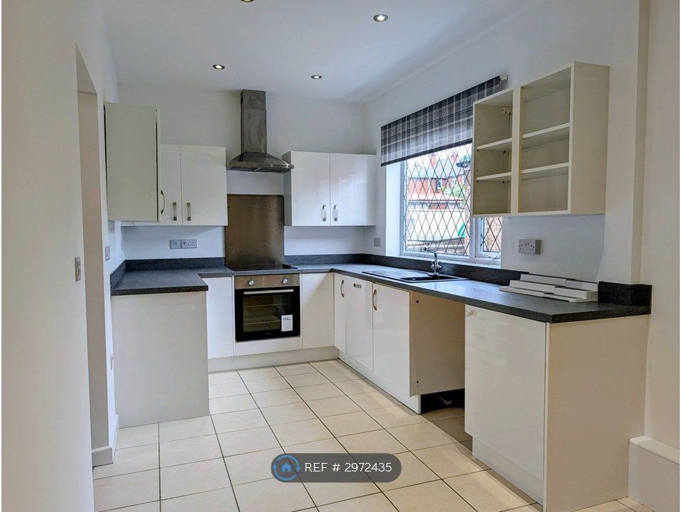 Property photo 3 of 19 Kitchen Diner