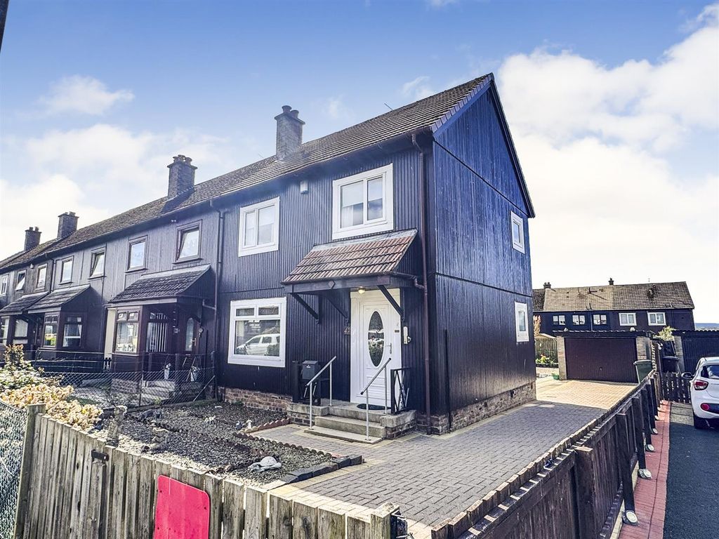 Property photo 1 of 24