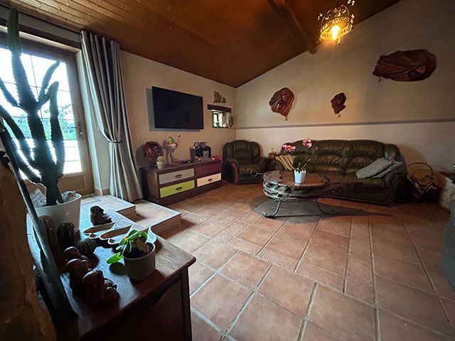 Property photo 2 of 18 Img_4141