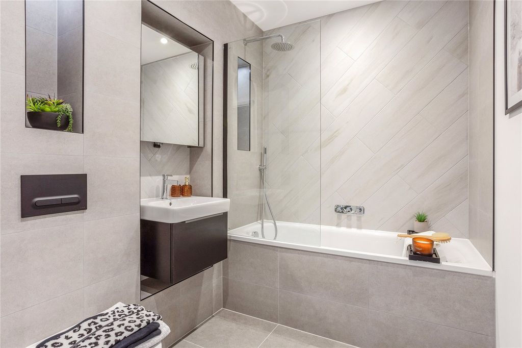 Property photo 3 of 12 Picture No. 30