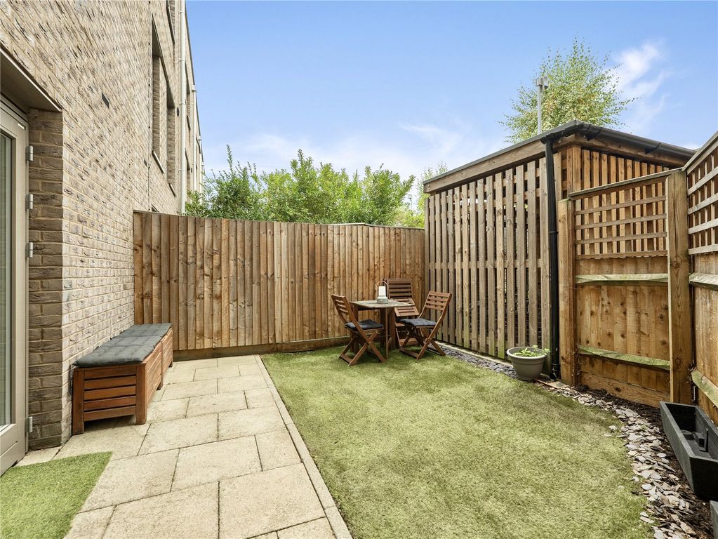 Property photo 2 of 13 Picture No. 15