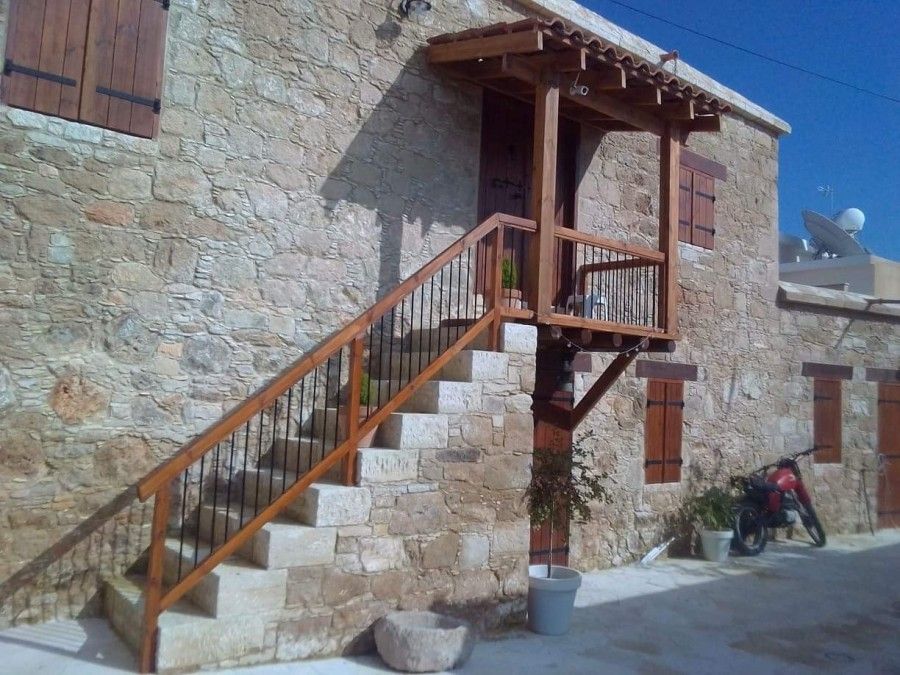 Property photo 3 of 3