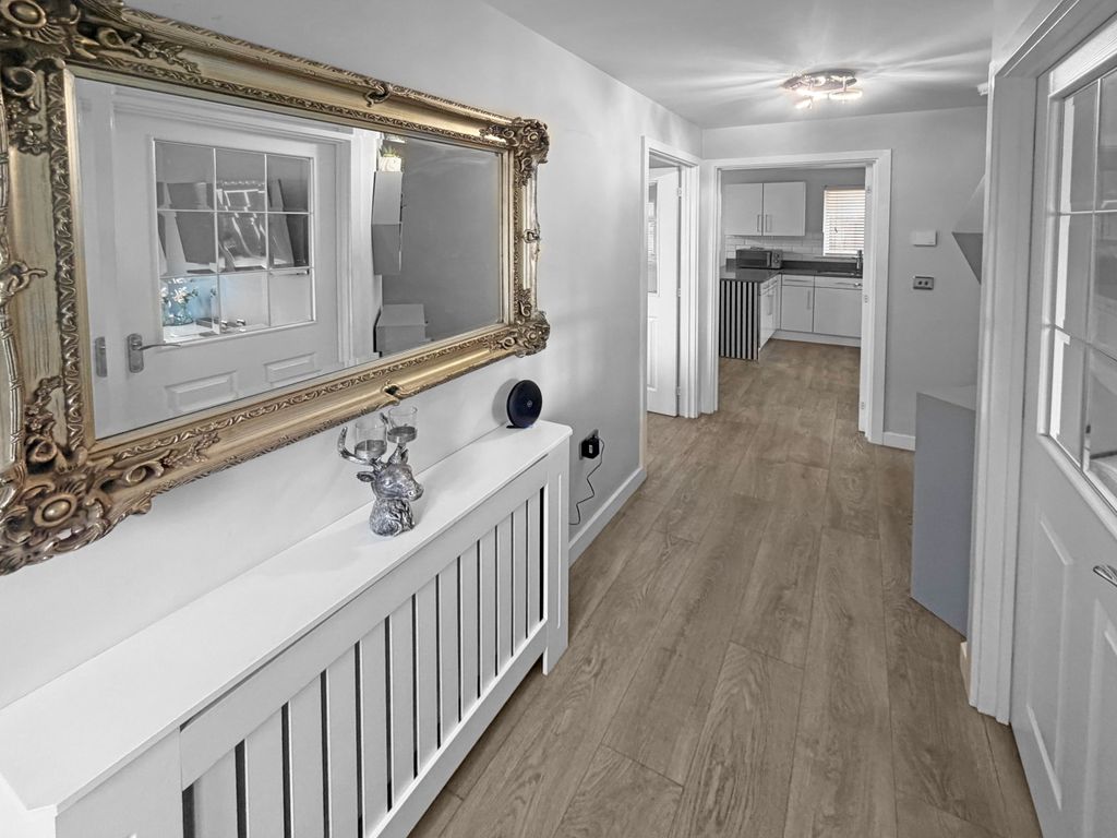 Property photo 3 of 29