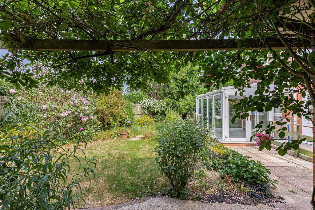 Property photo 3 of 24