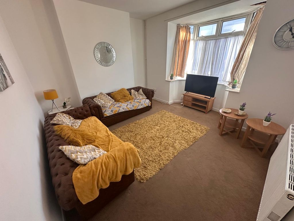 Property photo 2 of 12 Whatsapp Image 2026-01-06 At 3.53.42 Pm