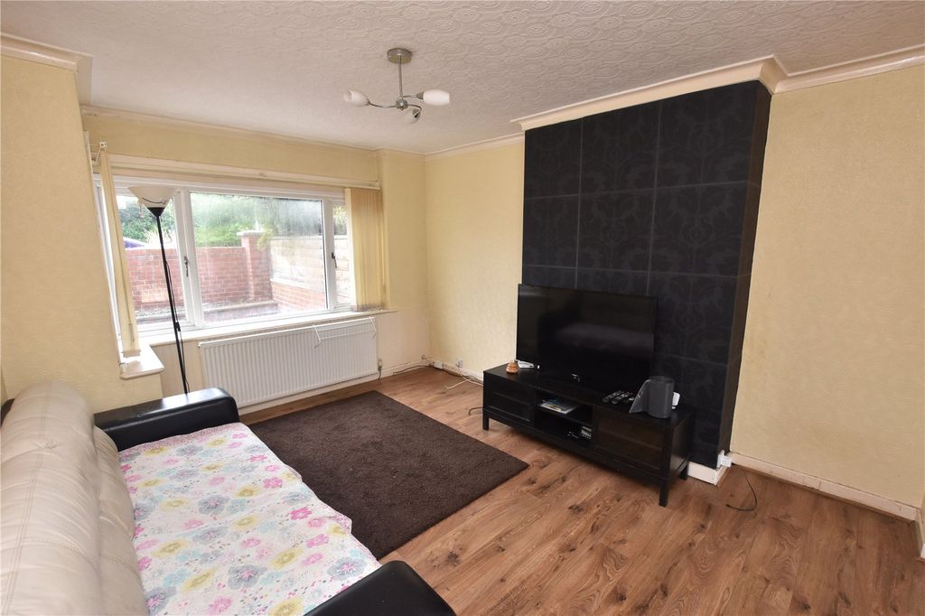Property photo 2 of 11 Picture No. 16