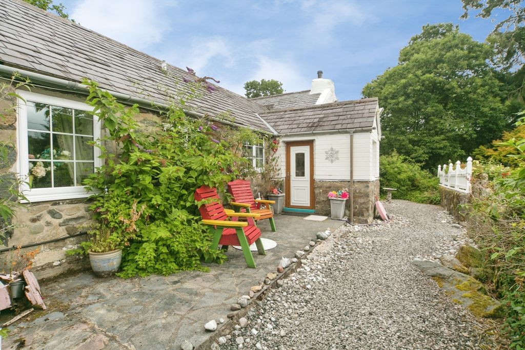 Property photo 3 of 37 Pbox-Img.Jpg