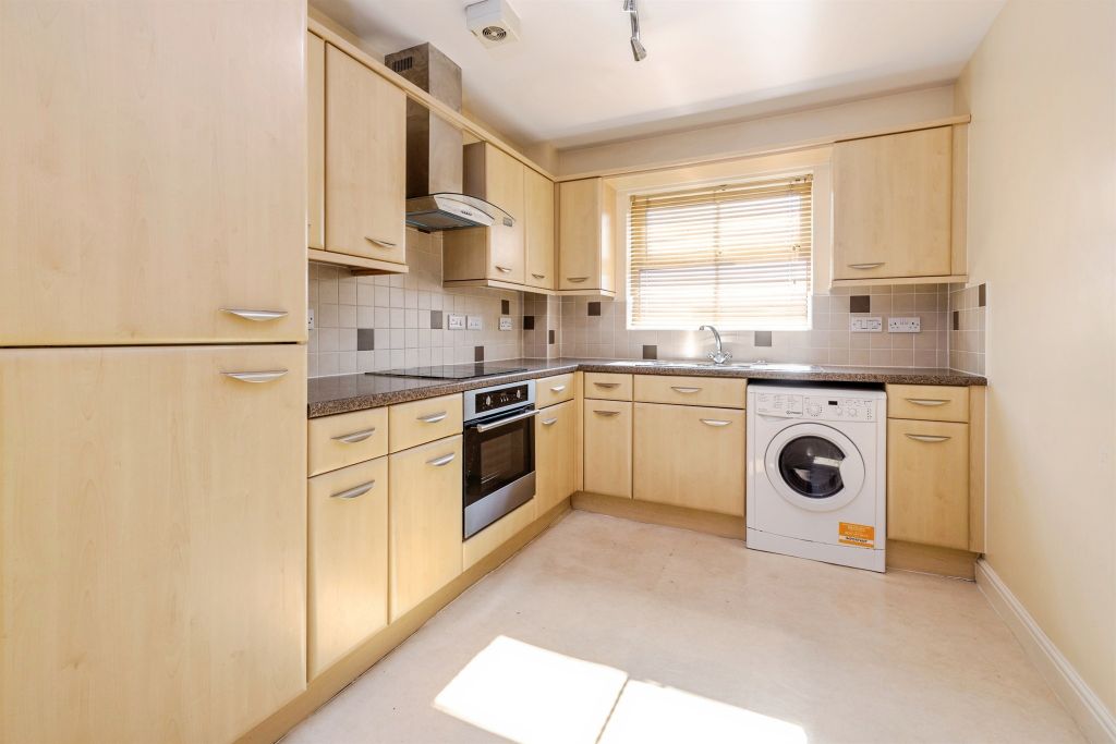 Property photo 3 of 16