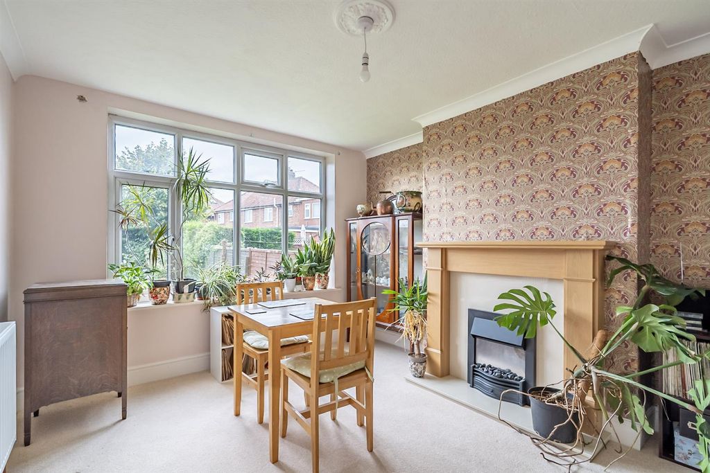 Property photo 2 of 21 Dining Room