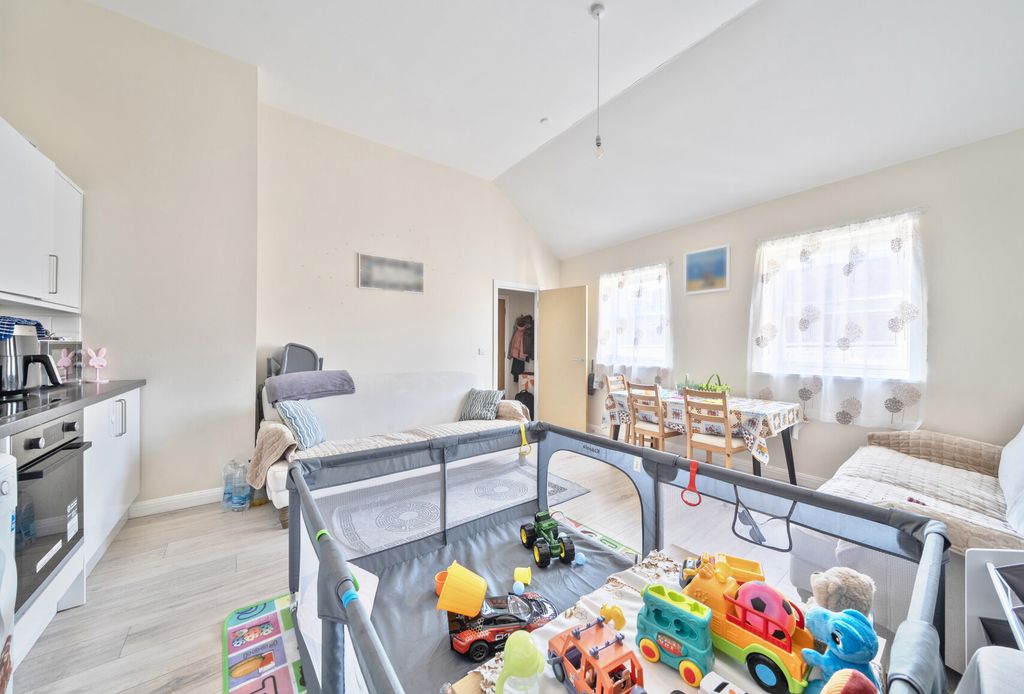 Property photo 3 of 8 1429390-5-69ba74c...