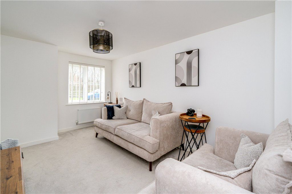 Property photo 3 of 8 Sitting Room