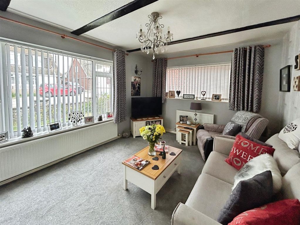 Property photo 3 of 11 8c84871A-1-427D-9B0A-8E6C2387Ac88-1976-00000053467