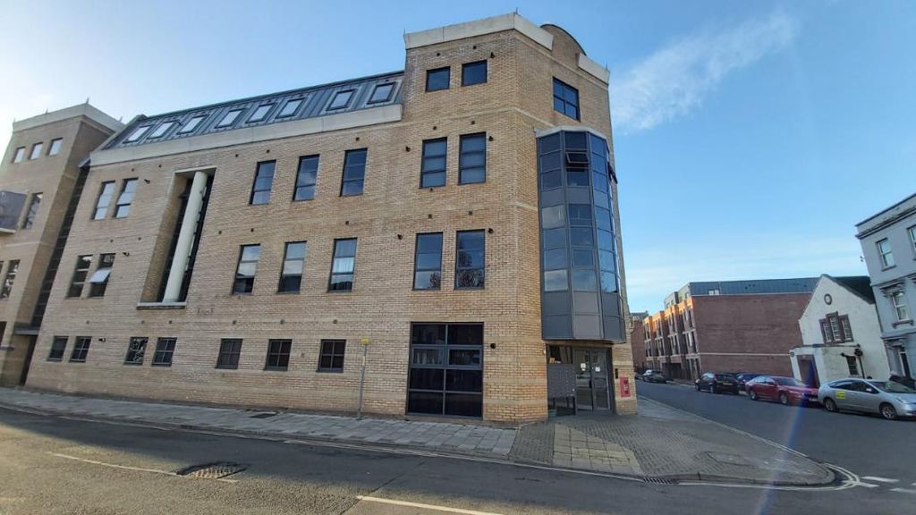 Property photo 1 of 6