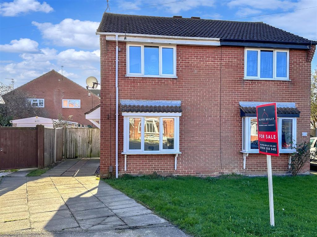 Property photo 1 of 14 Front Aspect 324