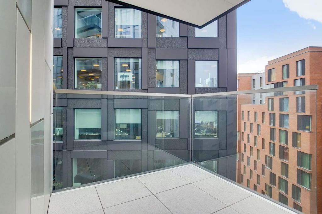 Property photo 3 of 16 1B5Edf696Bc89A8c0419d2F0Bd3A094c.Jpeg