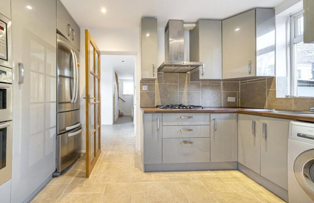 Property photo 2 of 10 M4.Png