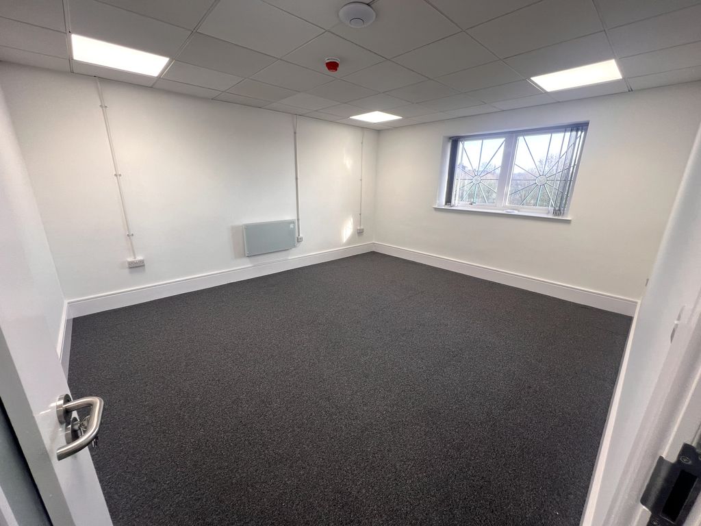 Property photo 1 of 6 Suite 12
