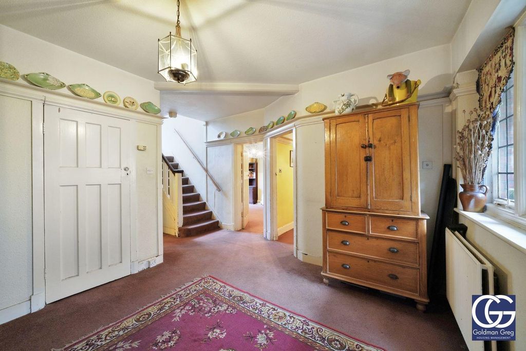 Property photo 3 of 18