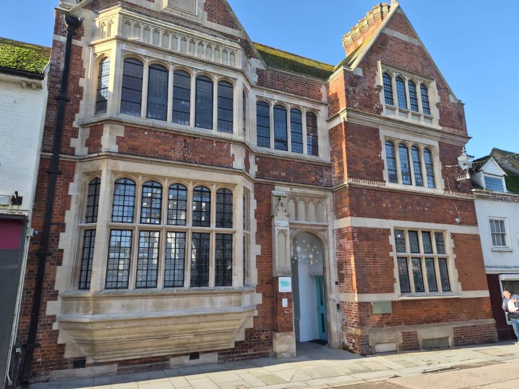 Property photo 1 of 9 Flat 7 (2)