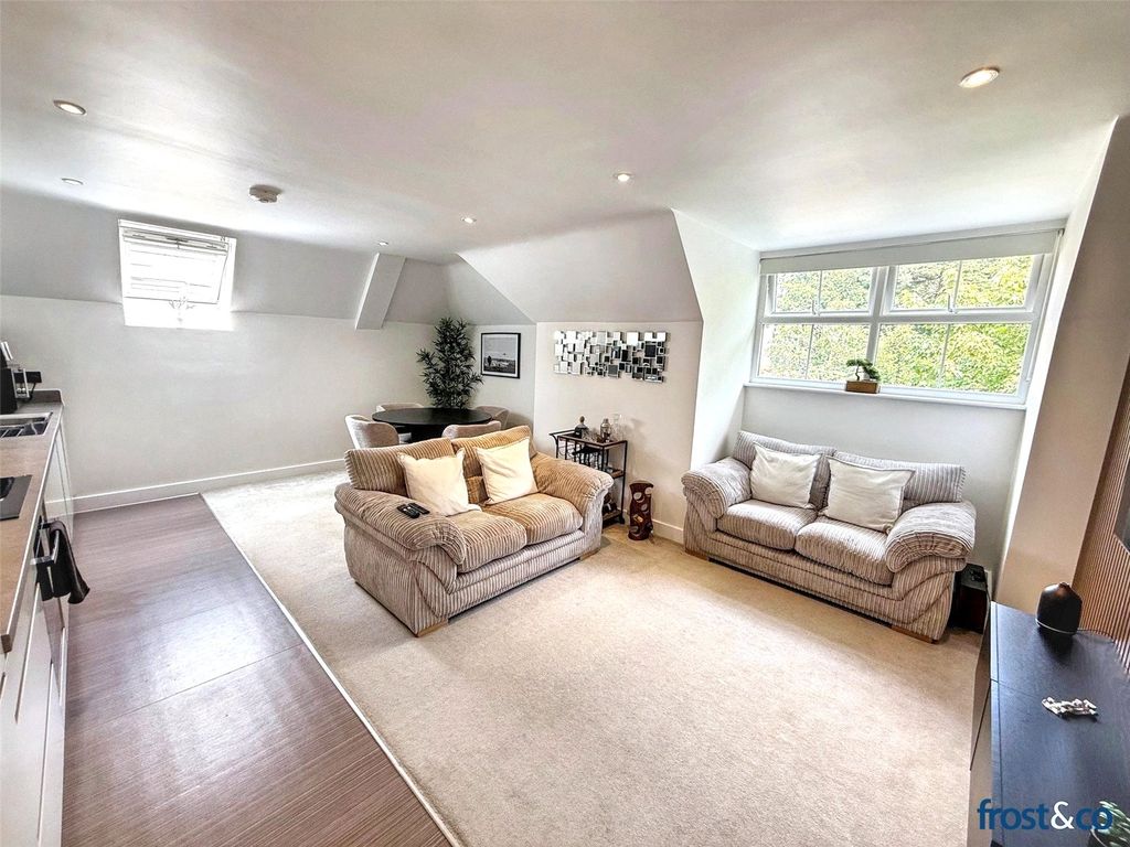 Property photo 3 of 12 Open Plan Living