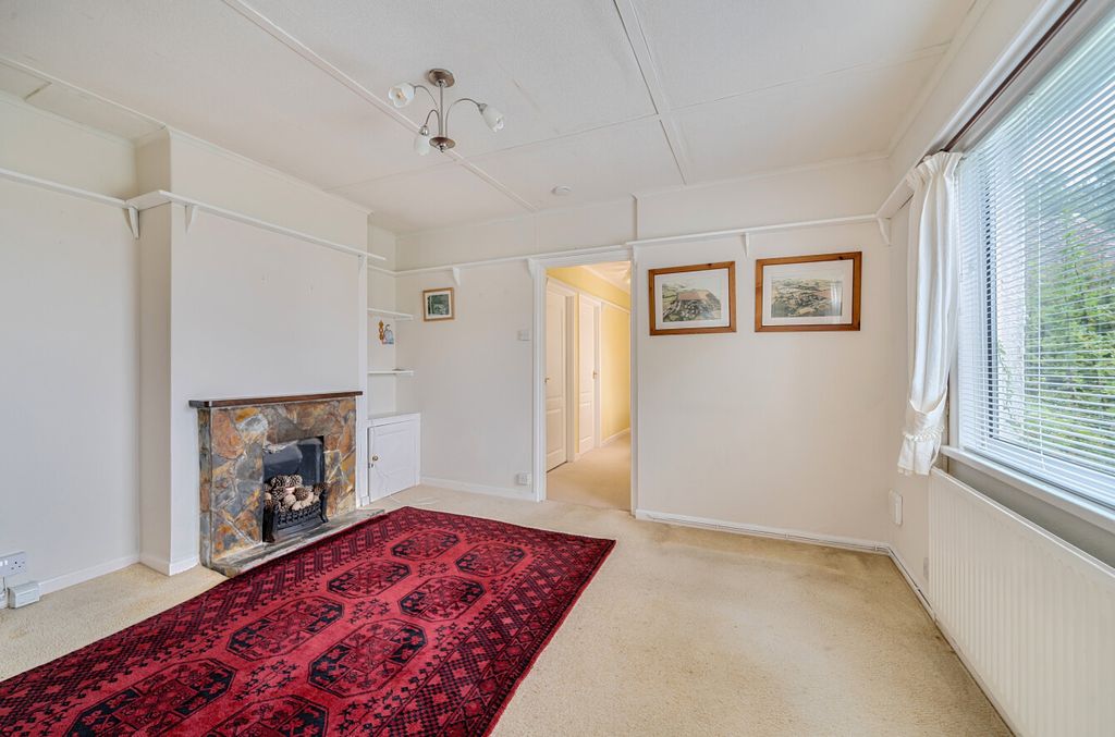 Property photo 3 of 15 1336225-2-6894B70...