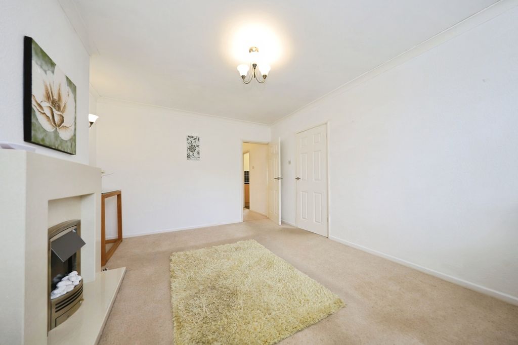 Property photo 3 of 17 Photo