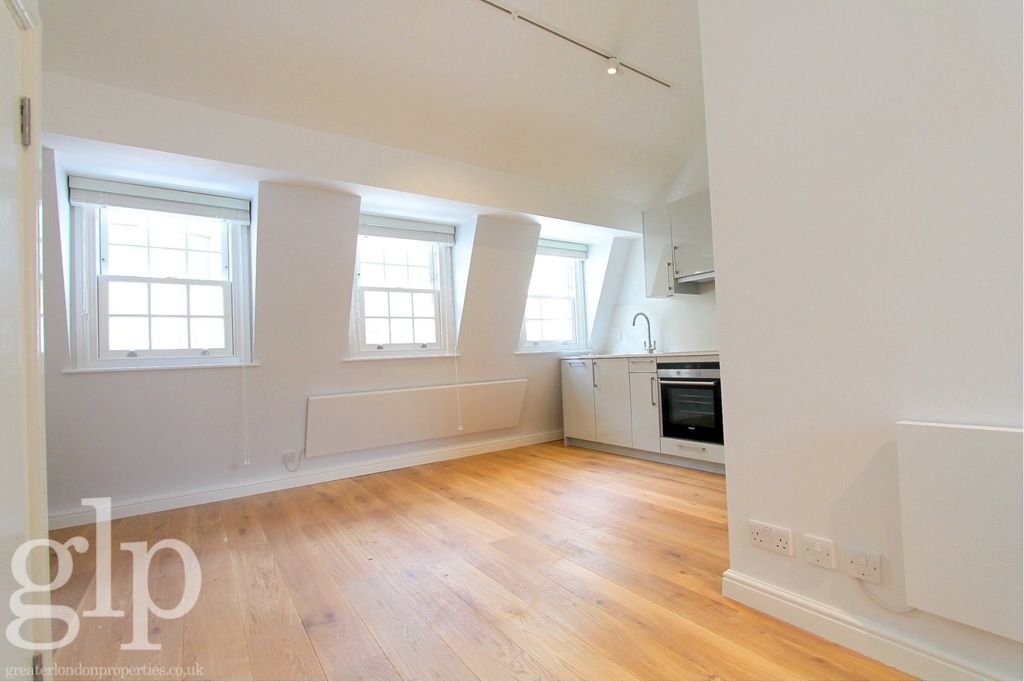 Property photo 3 of 11 950265