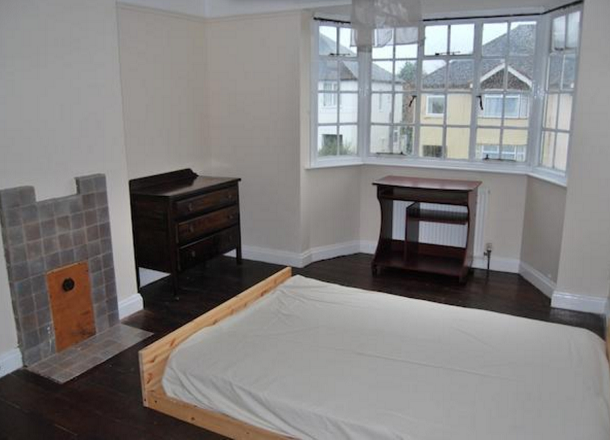 Property photo 3 of 10