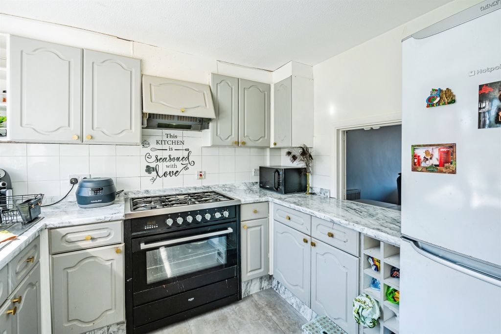Property photo 3 of 15