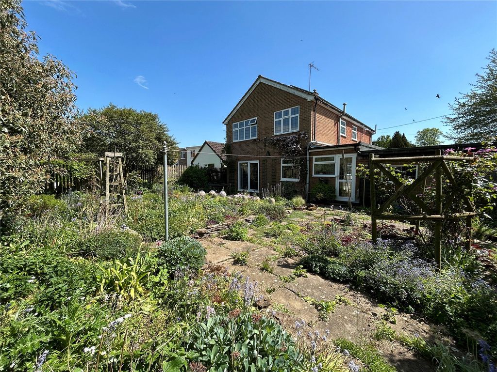 Property photo 3 of 27 Picture No. 06